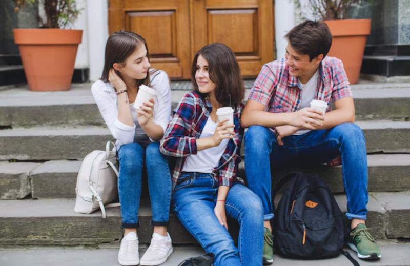 Los adolescentes europeos se sienten menos apoyados y bajo una mayor presión, según la OMS