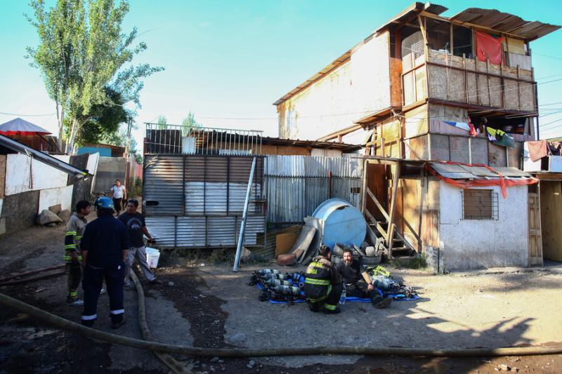 ATON - Incendio en Campamento Dignidad en La Florida