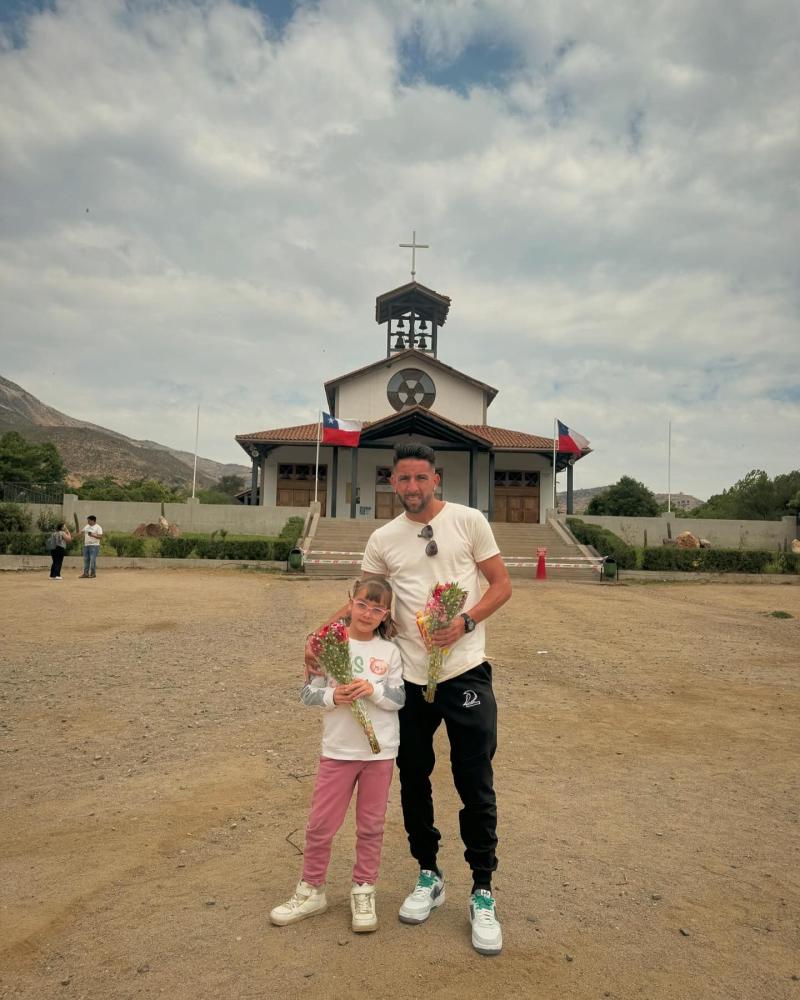 Instagram - Mauricio Isla y Luz Elif