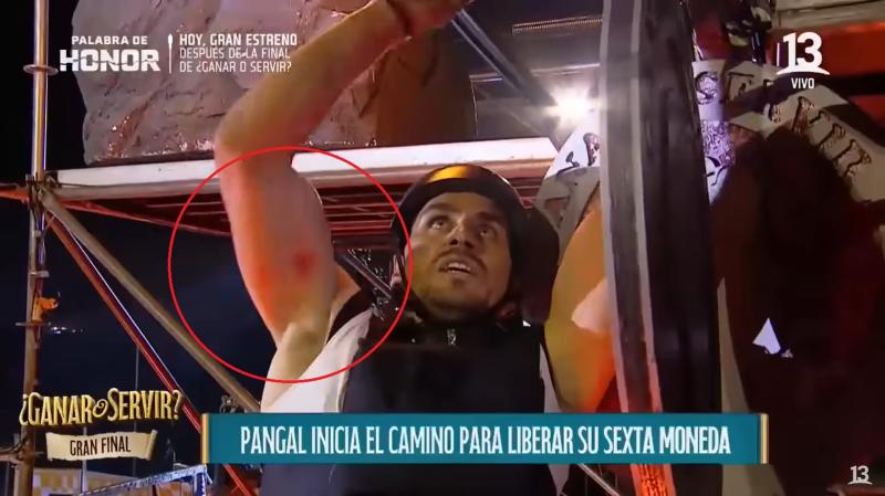 Canal 13 - Pangal Andrade con la lesión en la final de '¿Ganar o Servir?'