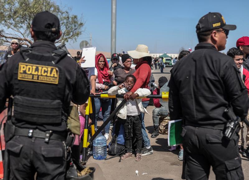 T13 - Perú endurece control migratorio y promulga ley para expulsar a extranjeros que no se identifiquen