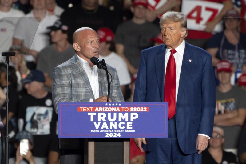 Donald Trump y Brandon Judd - AFP