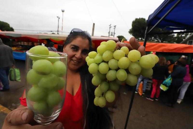 Agencia Uno - Comer 12 uvas es una de las cábalas de Año Nuevo