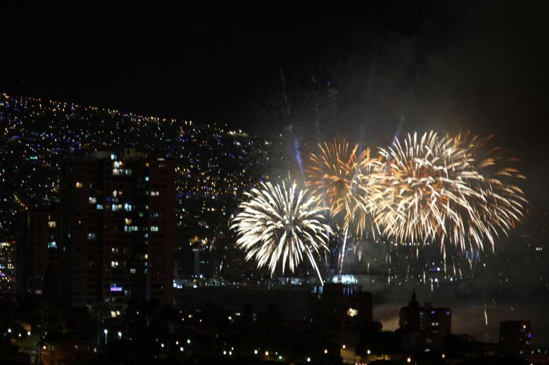 Fuegos artificiales - referencial Agencia Uno