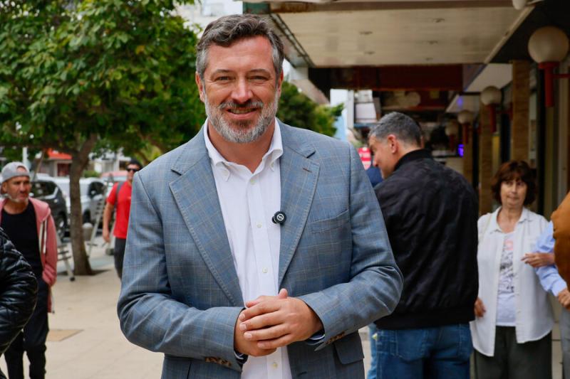 Revisa el monto de las multas: Seguridad ciudadana podrá multar a quienes consuman alcohol en la vía pública en Ñuñoa - Referencial Aton