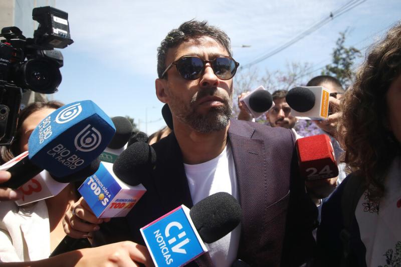 Aton - Jorge Valdivia