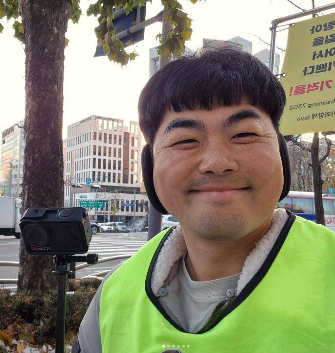 A través de su cuenta de Instagram, el padre documentó su viaje para conseguir los fondos para el tratamiento para el Duchenne