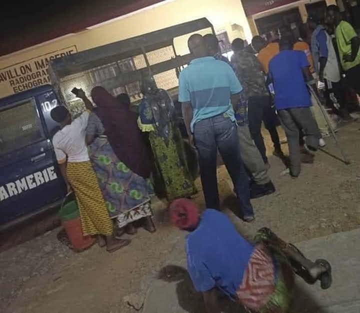 Familias de las víctimas en N’Zérékoré - RRSS