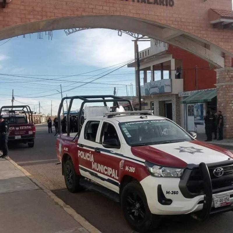 Linchan hasta a la muerte a tres hombres acusados del secuestro de una menor en México - X @mediatiknoticia