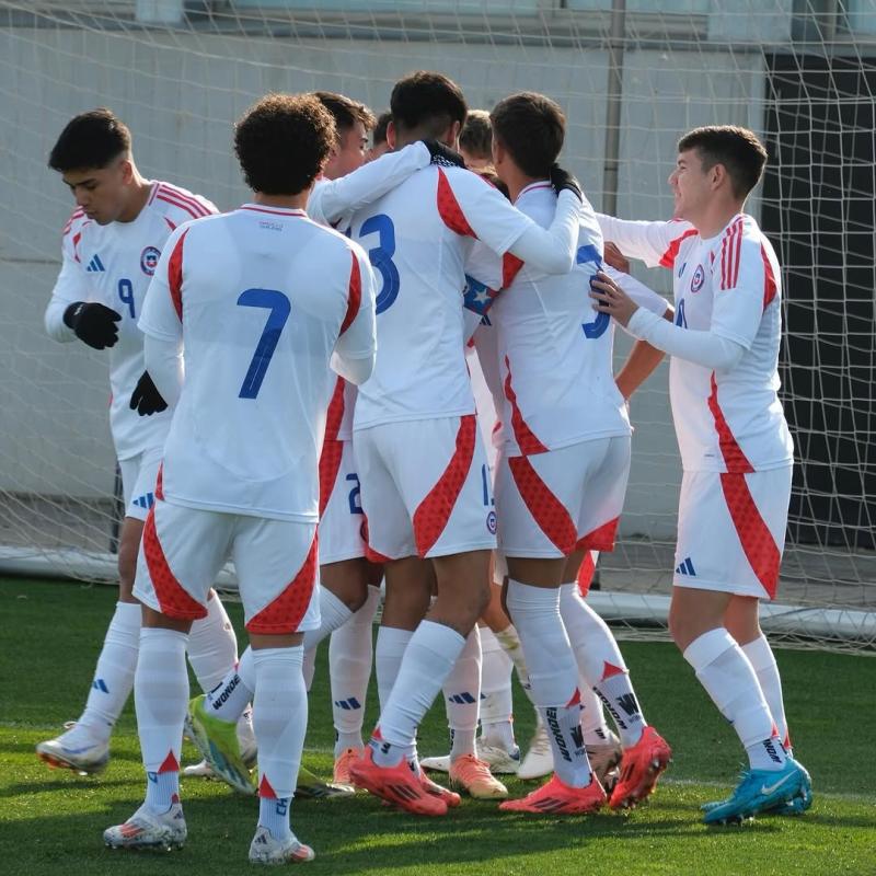 Chile Sub 20 goleó a Qatar en partido amistoso - Créditos: @laroja