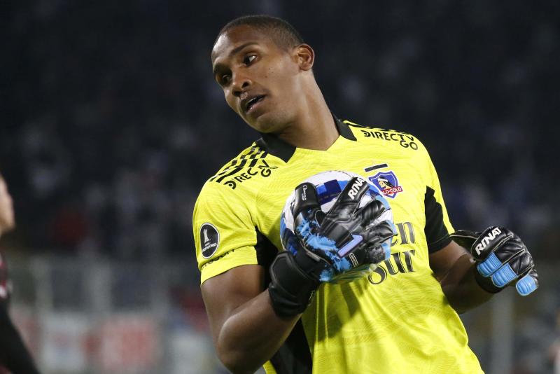 Omar Carabalí no continuará en Colo Colo - Crédito: Photosport