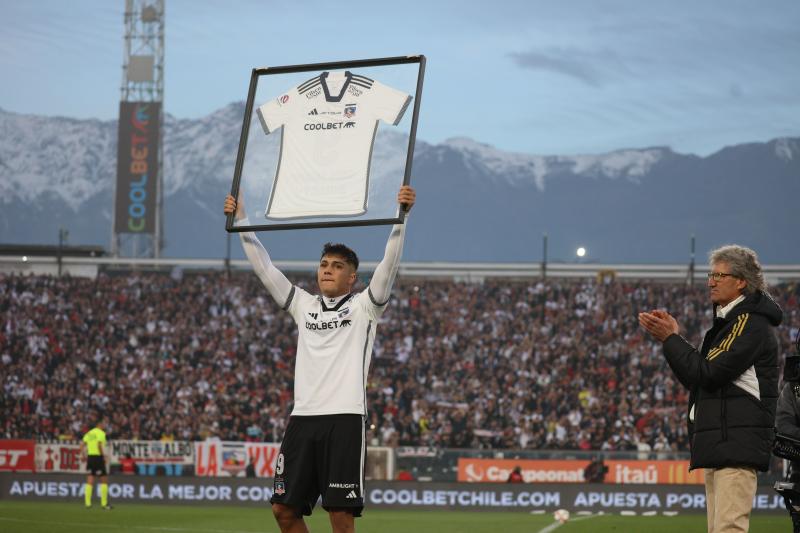 Colo Colo busca refuerzos para el 2025 - Crédito: Photosport
