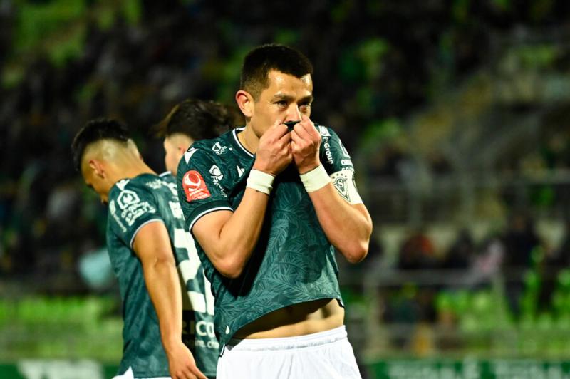 Carlos Muñoz y salida de Santiago Wanderers - Créditos: Photosport