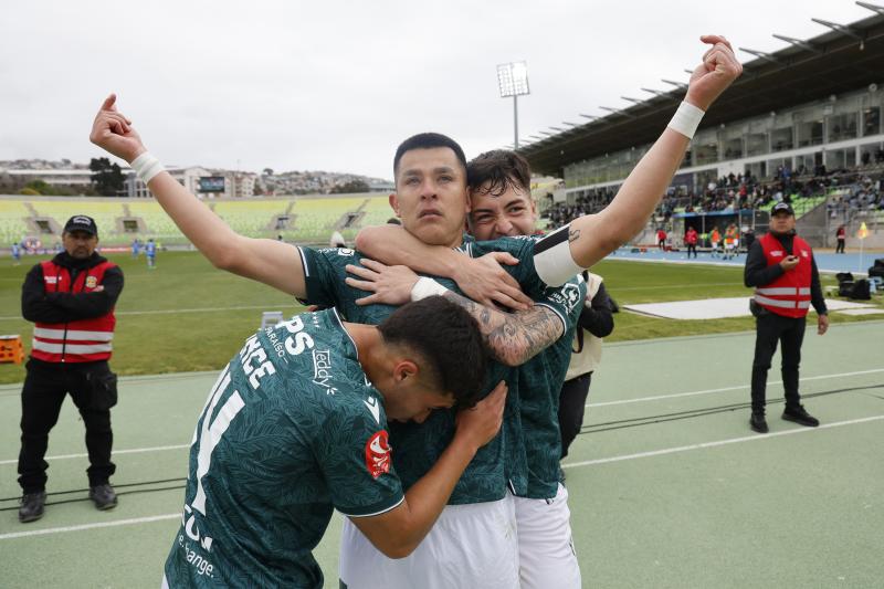 Carlos Muñoz rompió el silencio tras salir de Santiago Wanderers - Créditos: Photosport