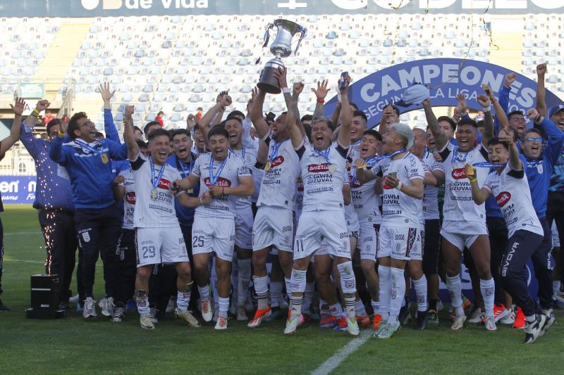 Melipilla se alzó campeón de la Segunda División Profesional, pero aún tiene una denuncia pendiente a propósito - Créditos: Photosport.