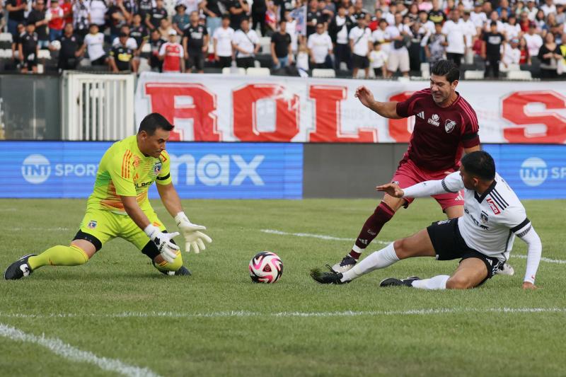 El equipo titular de Colo Colo esta tarde - Créditos: Photosport.