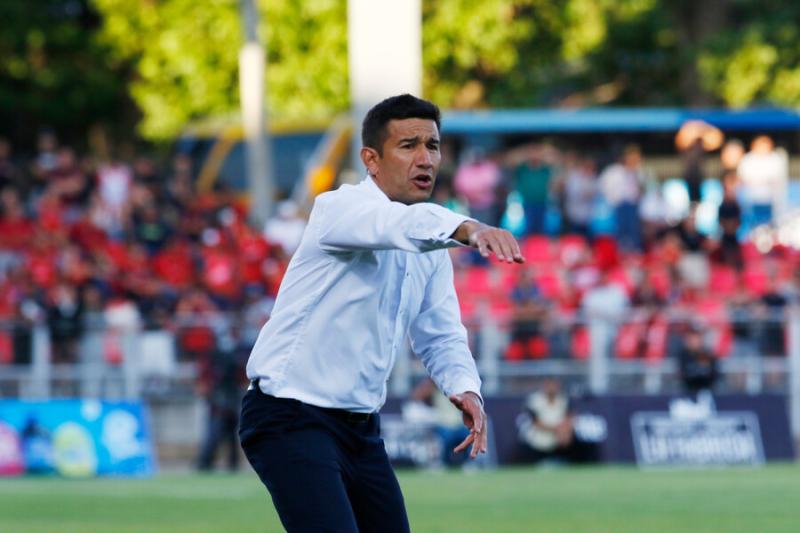 Víctor Rivero, DT de Deportes Limache - Créditos: Photosport