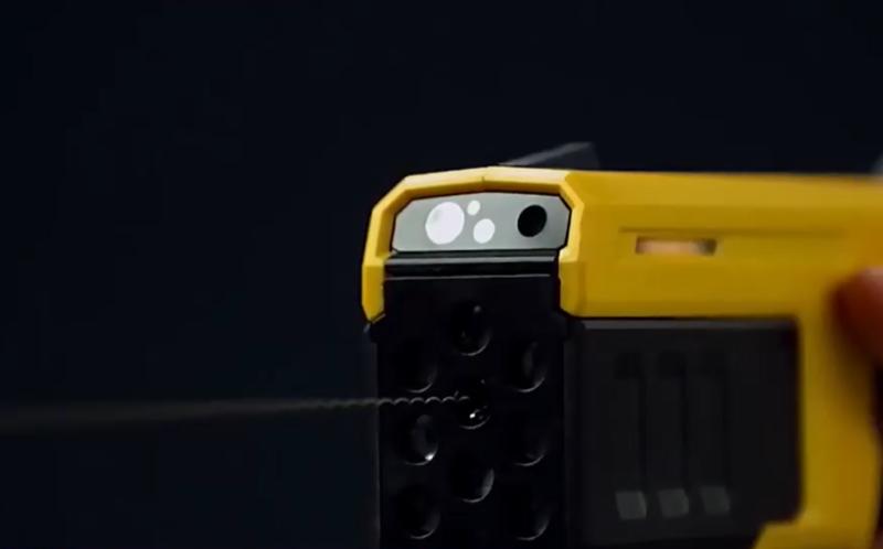 T13 - Agresión a Carabineros en San Antonio reabre el debate sobre las armas no letales: ¿Por qué aún no se implementan?