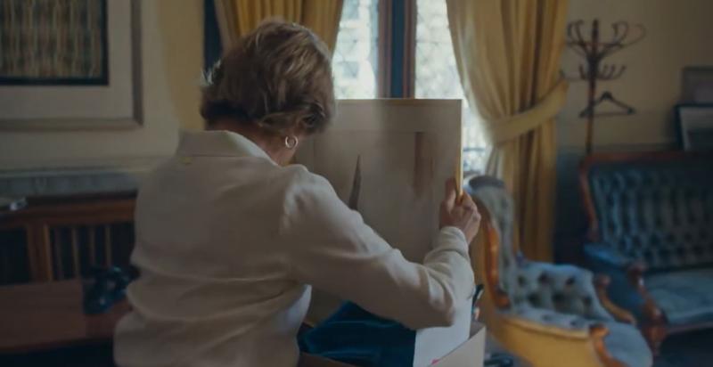 El video difundido por Evelyn Matthei, guardando sus pertenencias