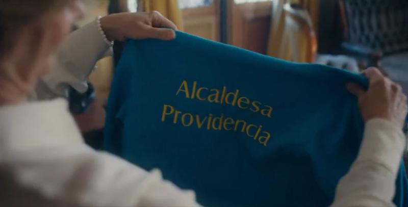 El video difundido por Evelyn Matthei, guardando sus pertenencias