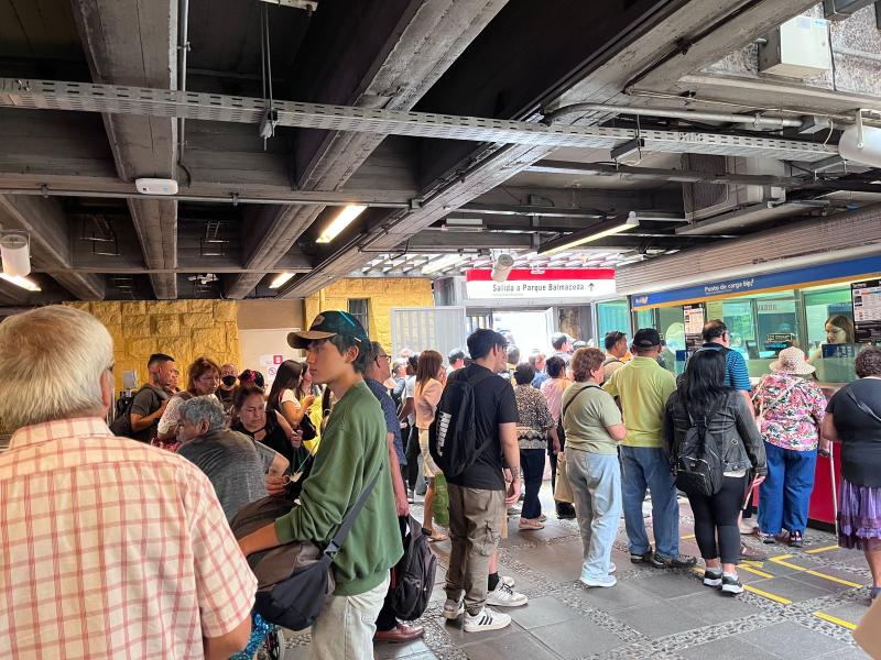 Metro de Santiago, Salvador - T13.cl