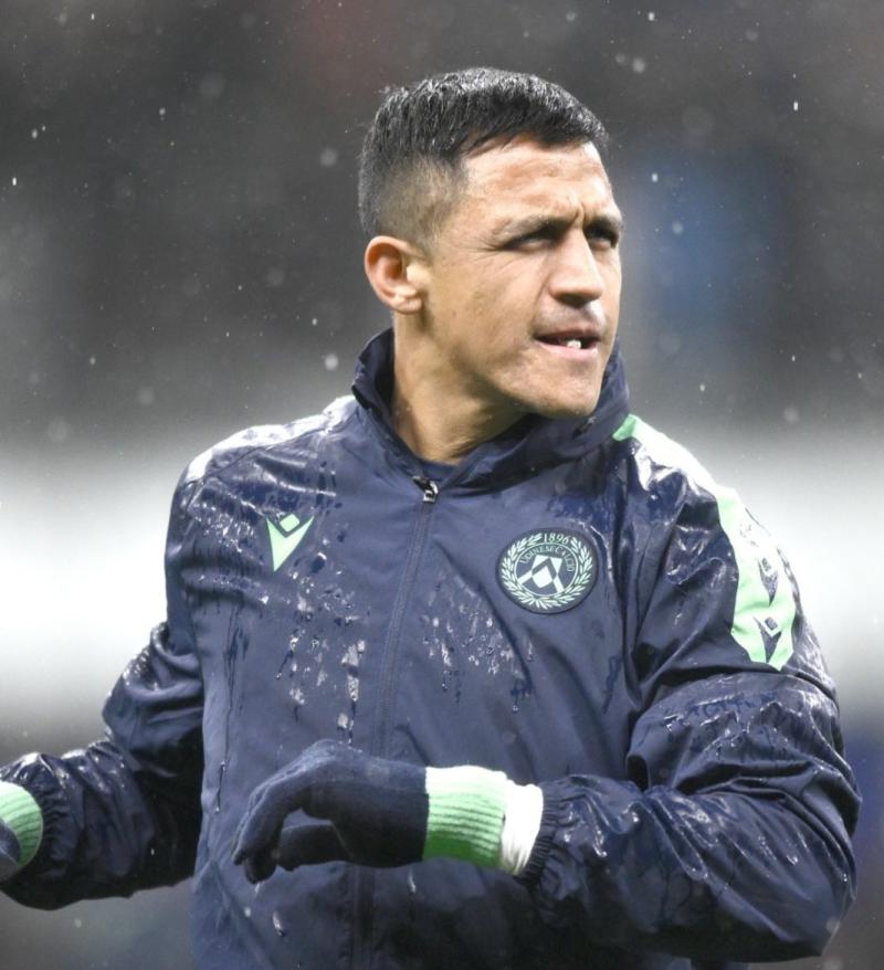 Alexis Sánchez no sumó minutos contra Fiorentina - Crédito: Instagram @udinesecalcio