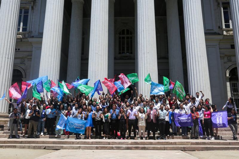 Agencia Uno - Frente Amplio llama a movilizarse por la reforma de pensiones
