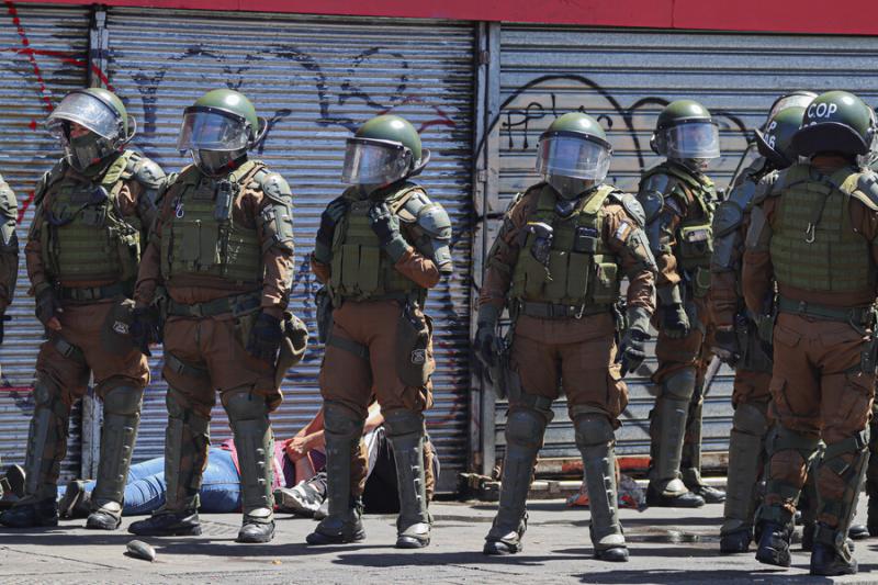 Agencia Uno - Carabineros en las calles