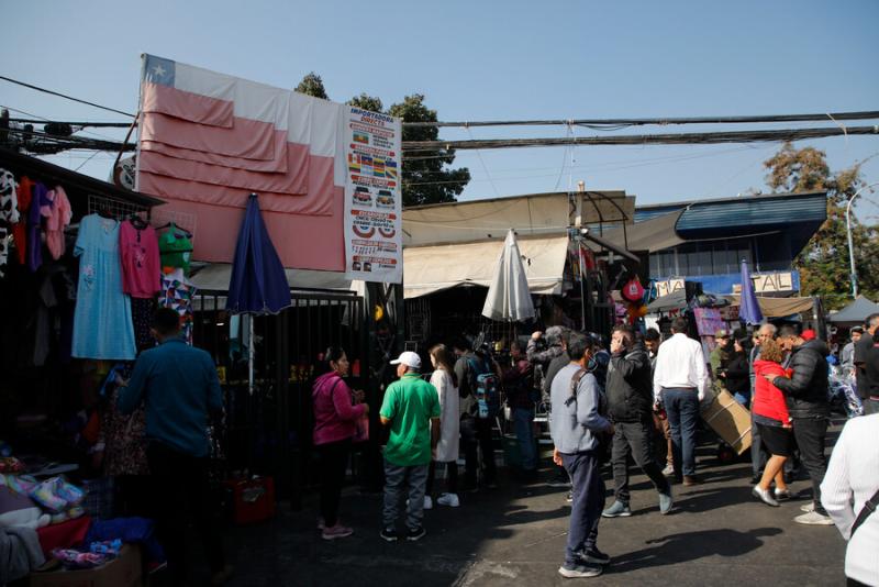 ATON - Comercio ilegal en Santiago