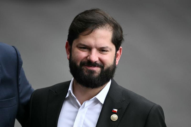 Agencia UNO - Boric viajaría hoy al Polo Sur: Sería el primer presidente en el mundo en llegar