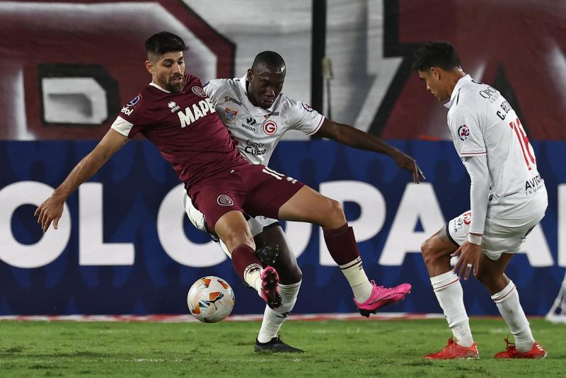 AFP - Leandro Díaz no jugará en U de Chile