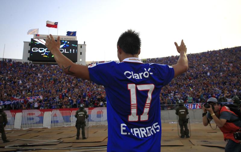 Eduardo Vargas no olvida a U de Chile - Créditos: Agencia Uno