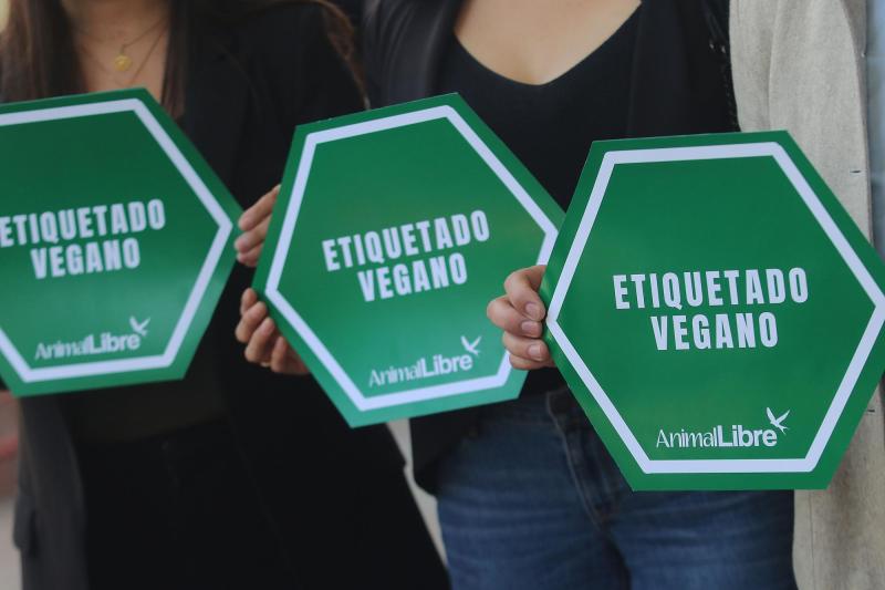 T13 - Estudio revela graves errores en etiquetas de productos veganos en Chile: Podrían afectar a los consumidores | Agencia UNO