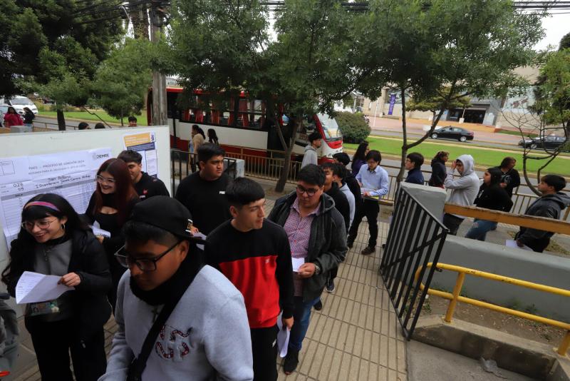 Agencia UNO - ¿Qué hacer si no quedé en mi universidad o carrera predilecta?: Expertos entregan opciones para la educación superior