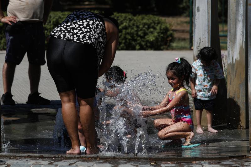 Agencia Uno - Niños pequeños son uno de los grupos que están más expuestos frente a una ola de calor