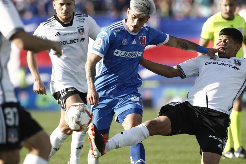 Colo Colo y U de Chile se medirán en la Supercopa - Créditos: Photosport