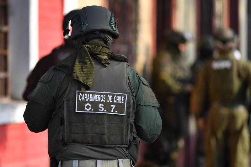 Agencia Uno - Sujetos detenidos por tráfico en Chillán ocultaban droga en la ducha. Imagen referencial de Carabineros del OS7