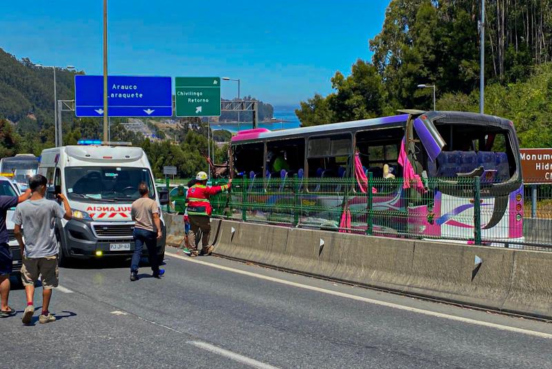Agencia Uno - Fatal accidente de bus en Lota
