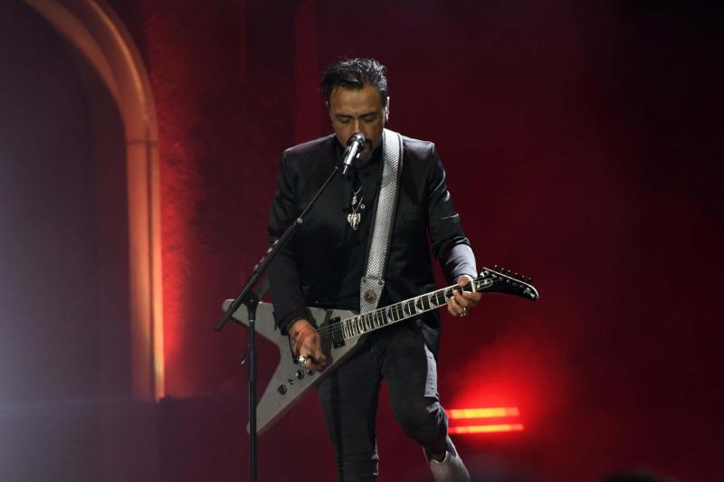 Agencia Uno - El emotivo mensaje de Claudio Valenzuela entre lágrimas por alta de su hija: "Juntos salvamos vidas"