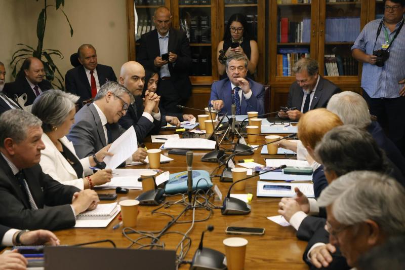 ATON - Comisión de Trabajo aprueba reforma de pensiones
