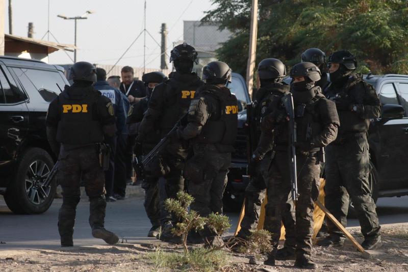 Aton - Vecinos de edificio en Ñuñoa realizan asamblea urgente: Conserje sería miembro del Tren de Aragua