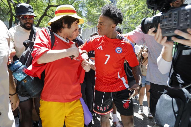 Speed durante su visita a Chile - Créditos: Aton