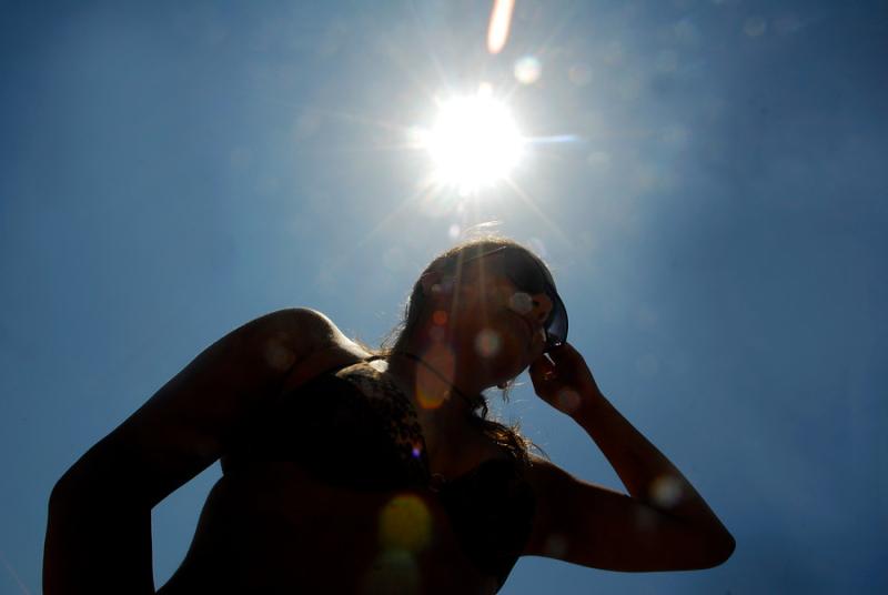 Agencia Uno - Protector solar