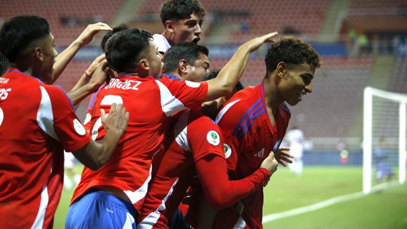 Juan Francisco Rossel figura en triunfo de Chile - Créditos: Carlos Parra/FFCH