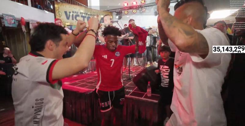 Captura - IShowSpeed balando cueca con Arturo Vidal y Pollo Castillo