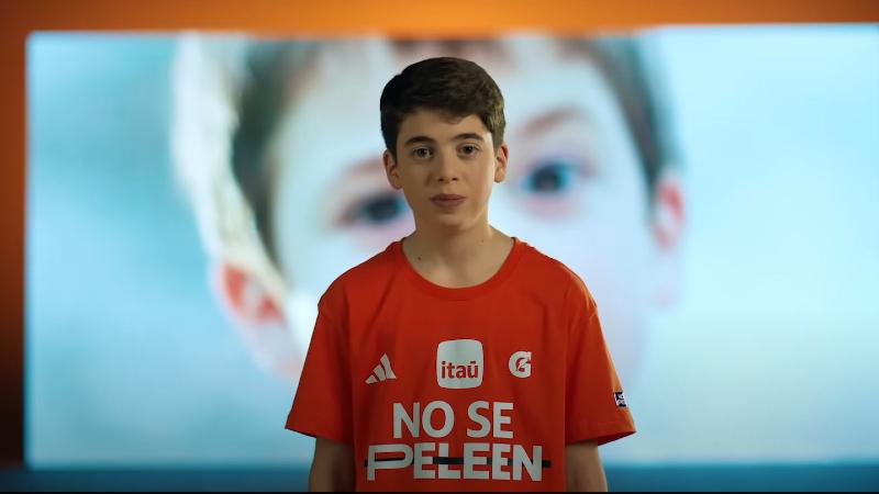 YouTube/Itaú Chile - Así luce hoy el niño que inmortalizó la frase: "No se peleen"