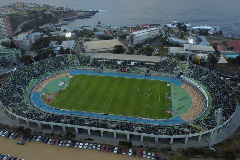 El Elías Figueroa Brander pasará a tener césped híbrido, igual que el Nacional - Créditos: Photosport