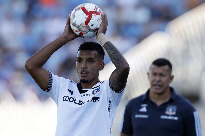 Daniel Gutiérrez se queda en Colo Colo a pelear el puesto - Créditos: Photosport.