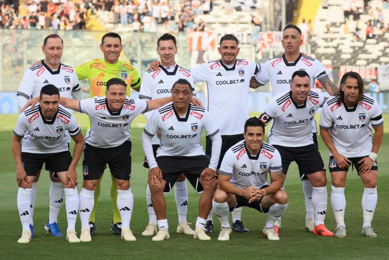 Algunos referentes del equipo que presentará Colo Colo - Créditos: Photosport.