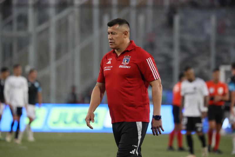 Photosport - Colo Colo renovó a Jorge Almirón